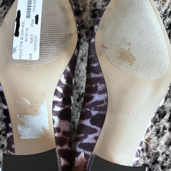 Never worn- Nine West Jolanda Classic Fabric Tiger Print Block Heel Pump Size 8 - Picture 3 of 9